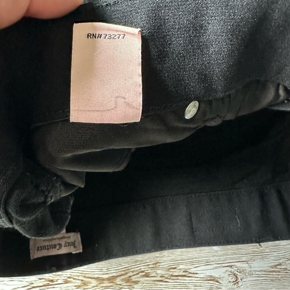 Juicy Couture Black Capri Jeans | size 12 | Pants - Picture 5 of 11
